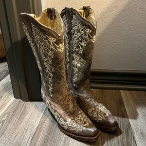 Women’s Corral Brown Crater with Bone Embroidery Cowgirl Boots Size 5.5